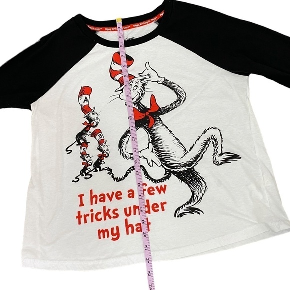 DR SEUSS - HAPPY BIRTHDAY - SIZE LARGE / X-LARGE - I HAVE A FEW TRICKS…B5 - Picture 6 of 8